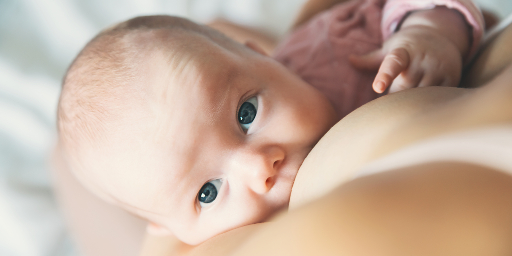 ¿Cómo afecta la lactancia materna en la salud bucal de los bebés?
